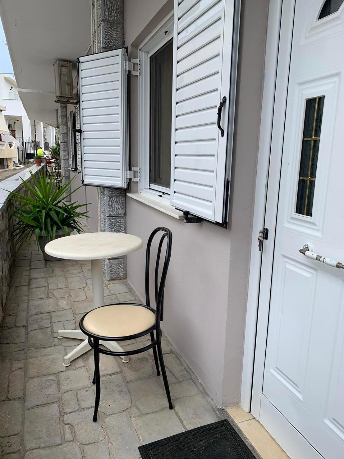Kokkala Guestrooms Pokoj fotografie