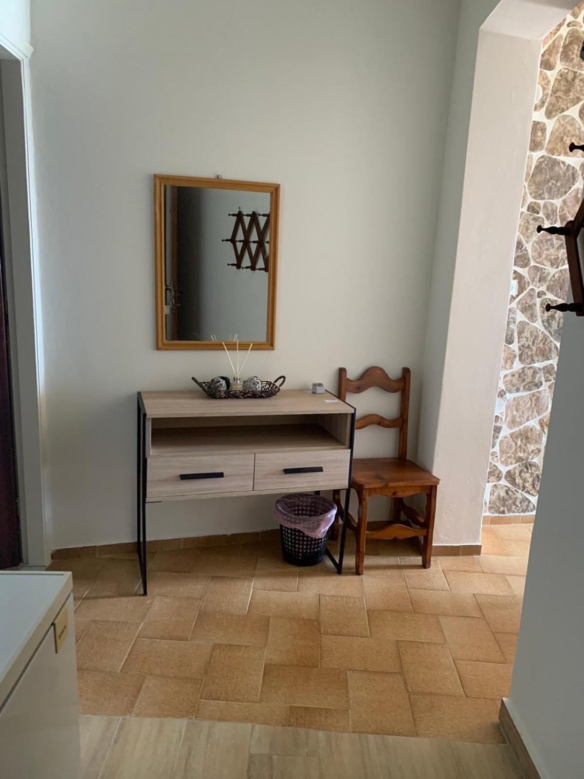 Kokkala Guestrooms Pokoj fotografie