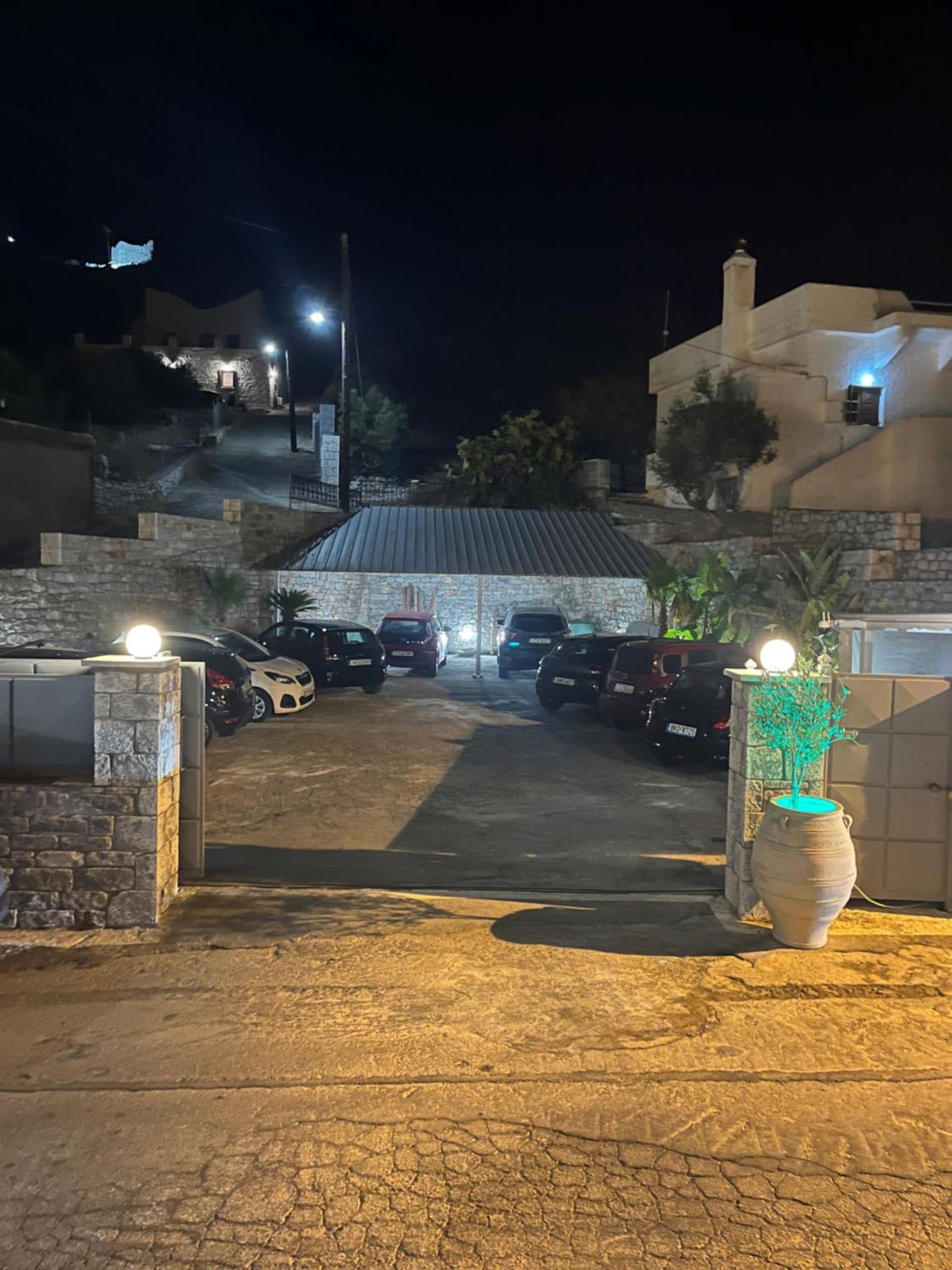 Kokkala Guestrooms Pokoj fotografie